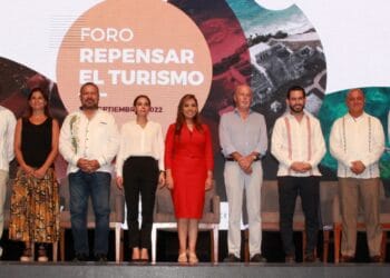 Celebra gobierno de Benito Juárez Día Mundial del Turismo