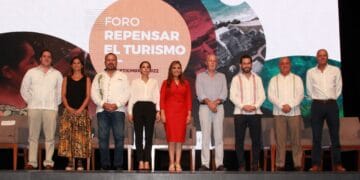 Celebra gobierno de Benito Juárez Día Mundial del Turismo