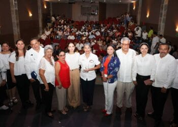 Reconoce Ana Patricia Peralta labor de las mujeres