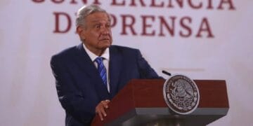 Revela AMLO que faltó un voto en el Senado para aprobar plan militar