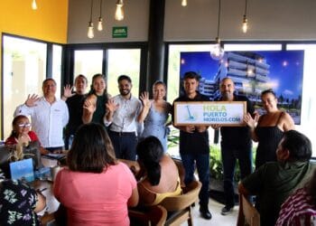 Presentan la plataforma Hola Puerto Morelos ante agencias de viajes nacionales