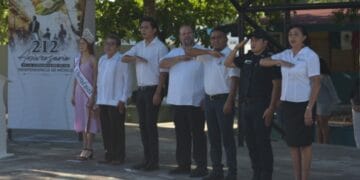 Conmemoran autoridades de Puerto Morelos el 201 Aniversario de la Consumación de la Independencia de México