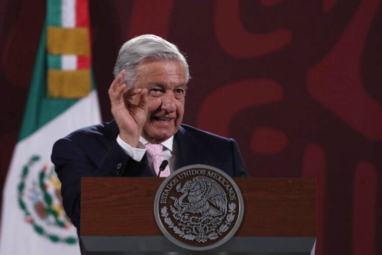 Unas 20 o 30 empresas grandes adeudan cien mil mdp de impuestos: AMLO