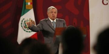 AMLO, el segundo gobernante más popular del mundo, señala encuesta