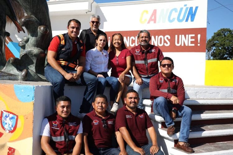 Distingue Ana Patricia Peralta trabajo de mujeres y hombres en Servicios Públicos