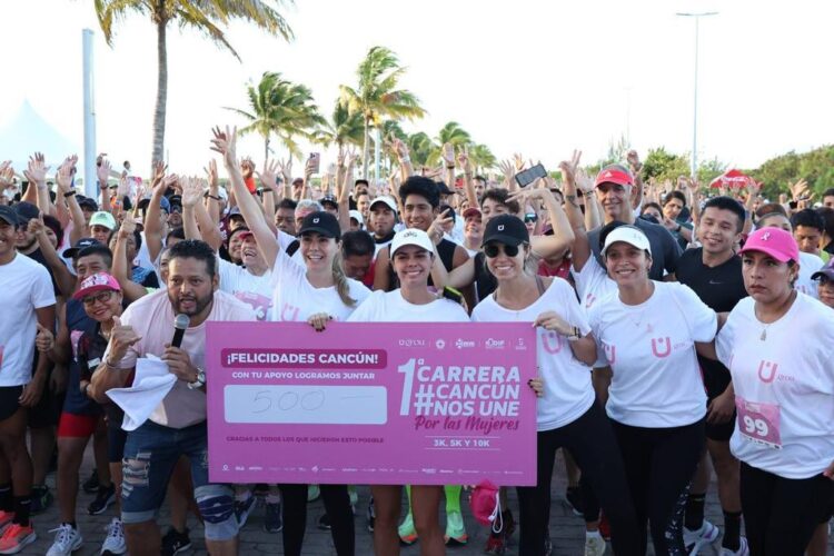 Se unen cancunenses por las mujeres y superan meta en carrera por mastografías: Ana Patricia Peralta