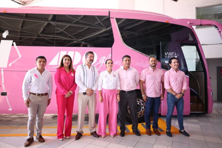 Autoridades de Benito Juárez dan banderazo a la Caravana Rosa 2022