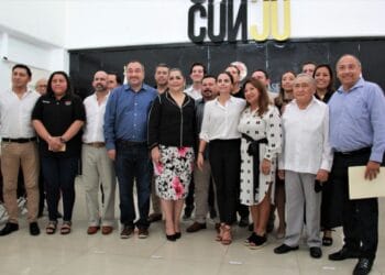 Con certeza jurídica, favorecen gobierno municipal y notarios a cancunenses