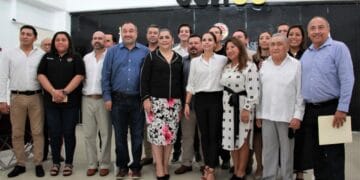 Con certeza jurídica, favorecen gobierno municipal y notarios a cancunenses