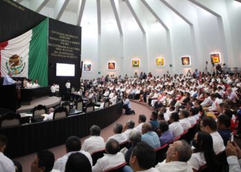 Histórico diálogo entre legisladores, titular de SEGOB y sociedad civil