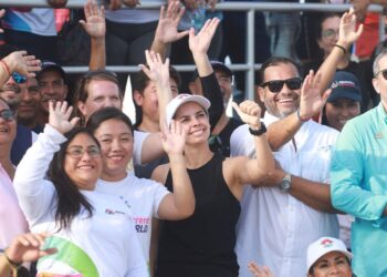 Agradece Ana Patricia Peralta a cancunenses y Aquaworld por cuidado del Canal Nizuc