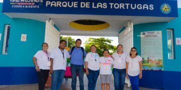 Refuerza DIF Isla Mujeres limpieza de parques