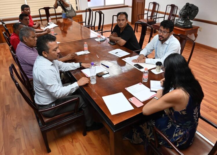 Atiende gobierno de Quintana Roo a integrantes de Antorcha Campesina