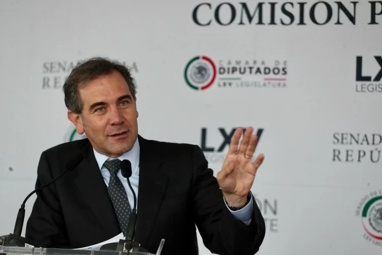 Reforma electoral podría afectar derechos políticos, señala Lorenzo Córdova