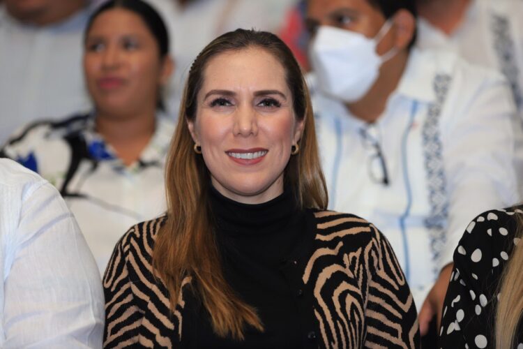 Busca Atenea Gómez fortalecer seguridad de Isla Mujeres para mejorar calidad de vida a sus habitantes