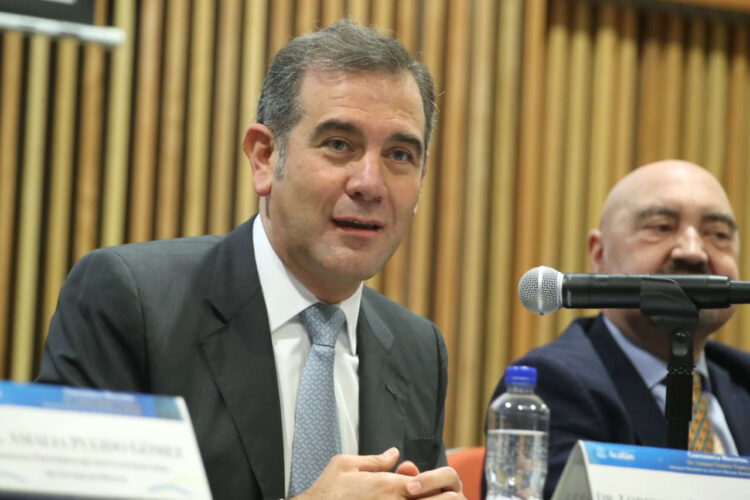 En peligro, 30 años de avances si no hay consensos: Lorenzo Córdova