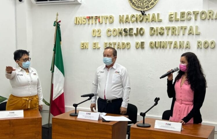 Rinde protesta Ana Aceves como vocal en la Junta Distrital 02 del INE Quintana Roo