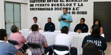 Firman convenio de colaboración gobierno de Puerto Morelos y la Universidad Ducens