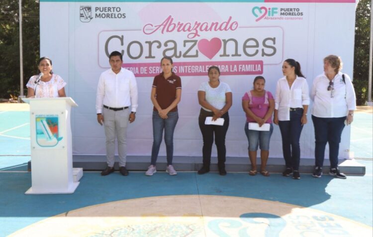 Atiende gobierno de Blanca Merari a habitantes de Delirios con la brigada “Abrazando Corazones”