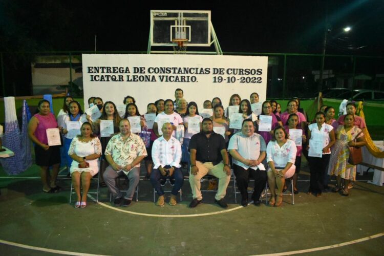 Gobierno de Puerto Morelos impulsa la capacitación de mujeres de Leona Vicario