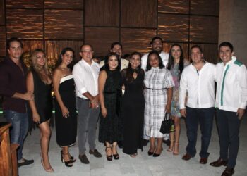 Asiste Blanca Merari a cena con causa en apoyo a la conclusión de la UBR de Leona Vicario