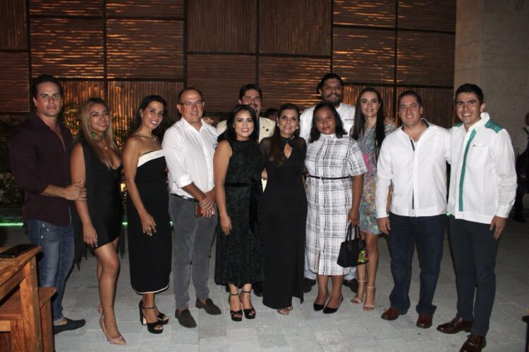 Asiste Blanca Merari a cena con causa en apoyo a la conclusión de la UBR de Leona Vicario
