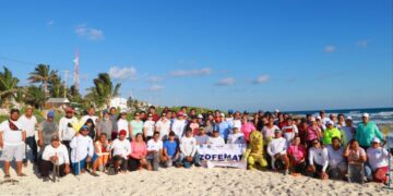 Participa Atenea Gómez en el “Limpiatón” en la colonia La Guadalupana