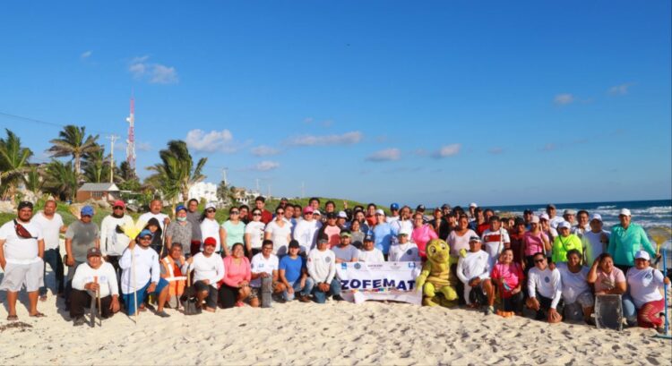 Participa Atenea Gómez en el “Limpiatón” en la colonia La Guadalupana