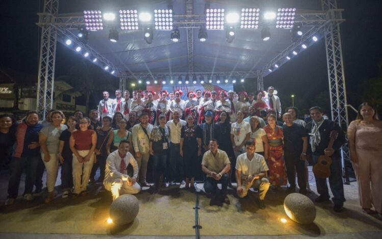 Disfrutan portomorelenses de una excelente velada en el cierre del ArpaFest 2022