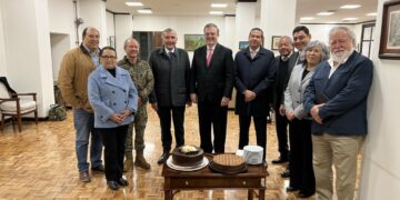 Festejan gabinete y AMLO el cumpleaños de Marcelo Ebrard
