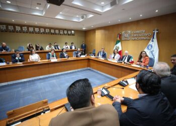 Conforma el PAN fundación ideológica con militantes distiguidos