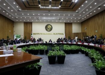 Anticipa Lorenzo Córdova que volverá a impugnar presupuesto asignado al INE