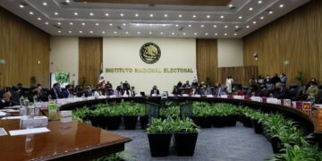Anticipa Lorenzo Córdova que volverá a impugnar presupuesto asignado al INE