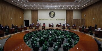 INE rechaza petición del PRD de eliminar mensajes en redes sociales de Claudia Sheinbaum