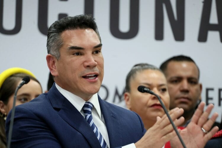 Rechaza Alejandro Moreno promover la ruptura de “Va por México”
