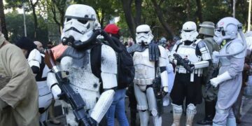 ¡Llegaron los Jedi!; inicia desfile de Star Wars en Paseo de la Reforma