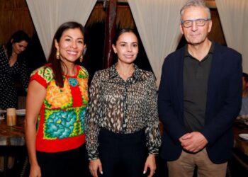 Estrecha lazos Ana Patricia Peralta con representantes de Parlamento Europeo