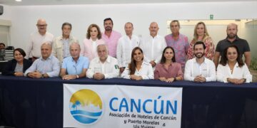 Participa Ana Patricia Peralta en reunión con empresarios y hoteleros