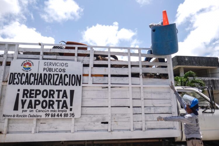 Beneficia gobierno de Benito Juárez a cancunenses con jornadas de descacharrización