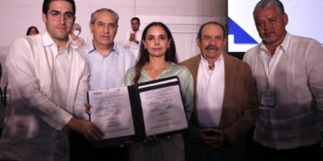 Signa Ana Patricia Peralta convenio de colaboración catastral para más certeza jurídica
