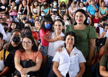 Promueve Ana Patricia Peralta apoyos en transporte para estudiantes