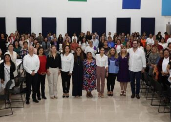 Respalda Ana Patricia Peralta creación de propuestas en beneficio de mujeres