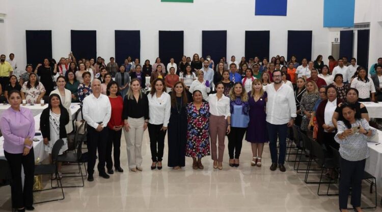 Respalda Ana Patricia Peralta creación de propuestas en beneficio de mujeres