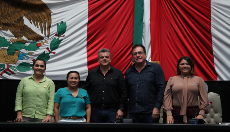 Comparecen ante el Congreso titulares de agua potable y de seguridad pública
