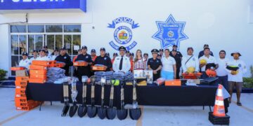 Entrega Atenea Gómez equipamiento a Seguridad Pública y Protección Civil