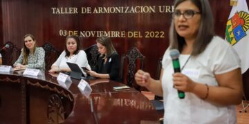 Inaugura Atenea Gómez los talleres de planeación ambiental y urbana en Isla Mujeres