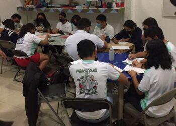 Promueve Atenea Gómez cultura entre la niñez y juventud isleña a través de impartición de talleres