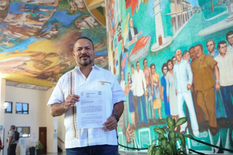 Julián Ricalde propone iniciativa para eliminar candados a presupuesto de órganos autónomos