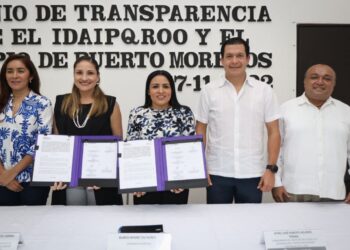 Firma Blanca Merari convenio de colaboración con el IDAIPQROO