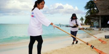 Clausuran en Isla Mujeres la Temporada de Sargazo 2022 en Quintana Roo